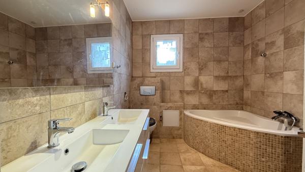 Le Vernet (03200) Vente à terme libre - Maison de plain-pied élevée sur sous-sol avec terrain