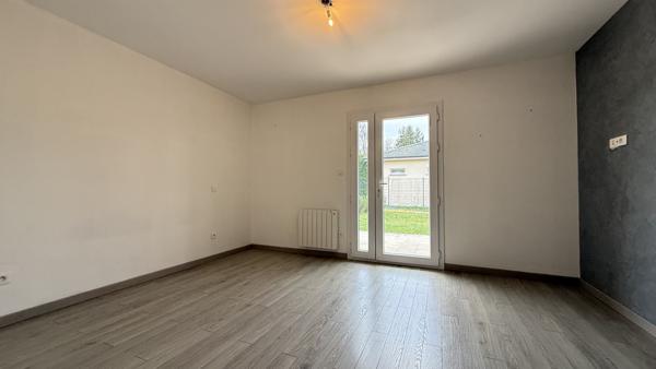 Le Vernet (03200) Vente à terme libre - Maison de plain-pied élevée sur sous-sol avec terrain