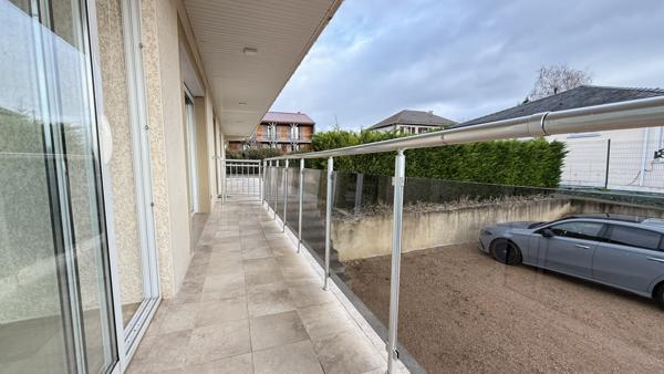 Le Vernet (03200) Vente à terme libre - Maison de plain-pied élevée sur sous-sol avec terrain