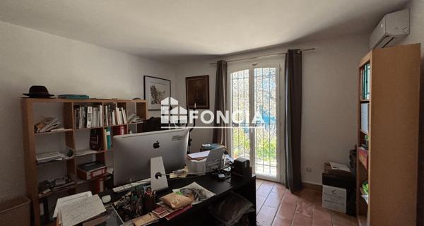 À vendre Maison 5 pièces 160 m² - Nîmes 30900