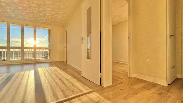 Appartement Corbeil Essonnes 2 pièce(s) 54 m2