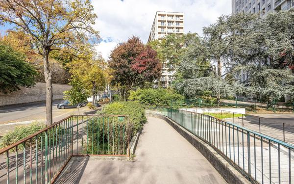 Appartement à vendre    2 pièces • 28,08 m2 Paris 13