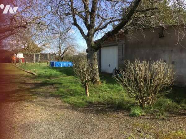 GRANDE MAISON D'HABITATION EN BON ETAT AVEC BEAU TERRAIN ET PETIT LOCATIF