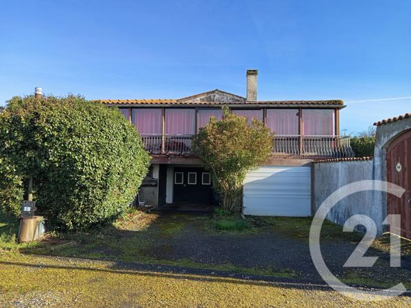 Maison à vendre  7 pièces - 225 m2 L HOUMEAU - 17