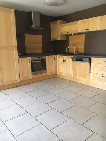 Menetou-Salon (18510) Maison en Pierre de Type Longère 4 Pièces de 94m2 + Grange et dépendances