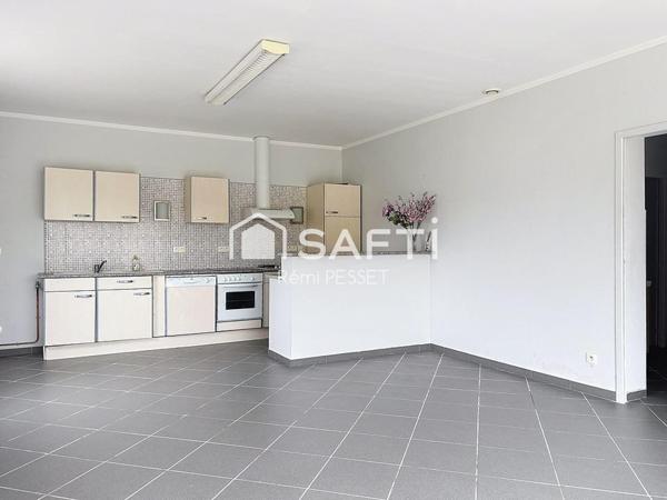 A vendre belle villa moderne avec dépendance de 200m²