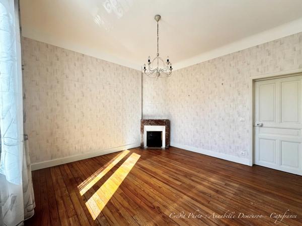 CHAMALIÈRES – MAISON DE FAMILLE EN PIERRE – 215 M² – 5 CHAMBRES – JARDINET – GARAGE