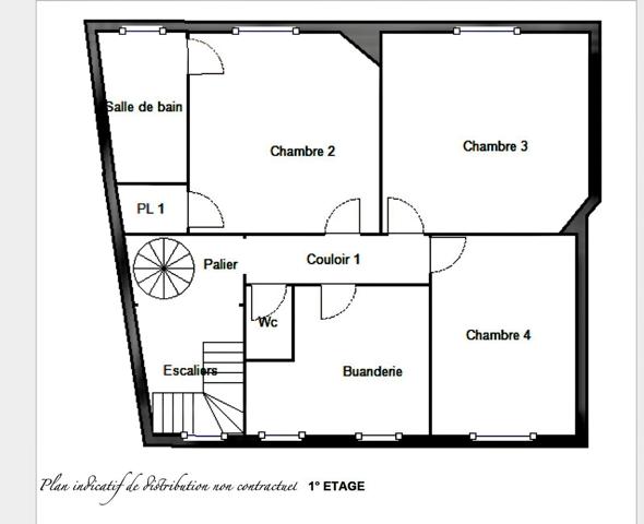 CHAMALIÈRES – MAISON DE FAMILLE EN PIERRE – 215 M² – 5 CHAMBRES – JARDINET – GARAGE