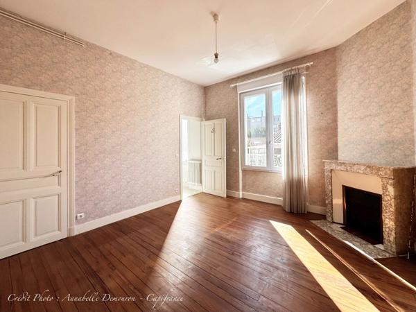 CHAMALIÈRES – MAISON DE FAMILLE EN PIERRE – 215 M² – 5 CHAMBRES – JARDINET – GARAGE