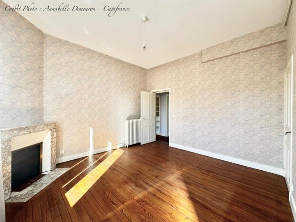 CHAMALIÈRES – MAISON DE FAMILLE EN PIERRE – 215 M² – 5 CHAMBRES – JARDINET – GARAGE