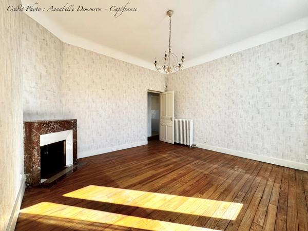 CHAMALIÈRES – MAISON DE FAMILLE EN PIERRE – 215 M² – 5 CHAMBRES – JARDINET – GARAGE