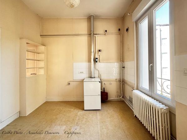 CHAMALIÈRES – MAISON DE FAMILLE EN PIERRE – 215 M² – 5 CHAMBRES – JARDINET – GARAGE