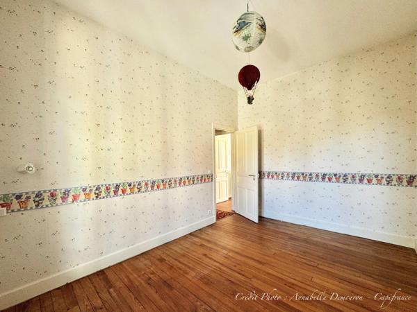 CHAMALIÈRES – MAISON DE FAMILLE EN PIERRE – 215 M² – 5 CHAMBRES – JARDINET – GARAGE
