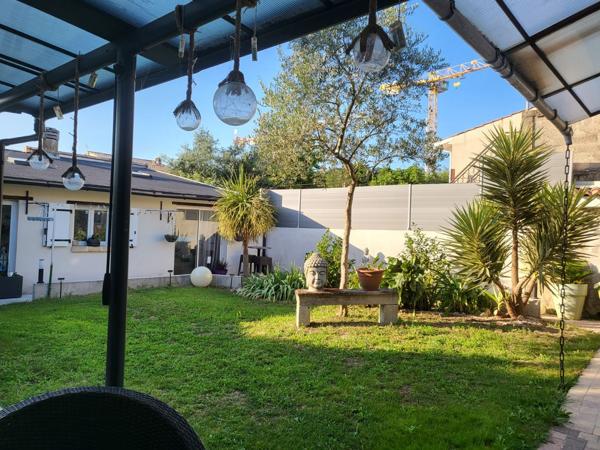 Maison T6 en Pierre avec jardin et atelier - Plus qu'un espace ...