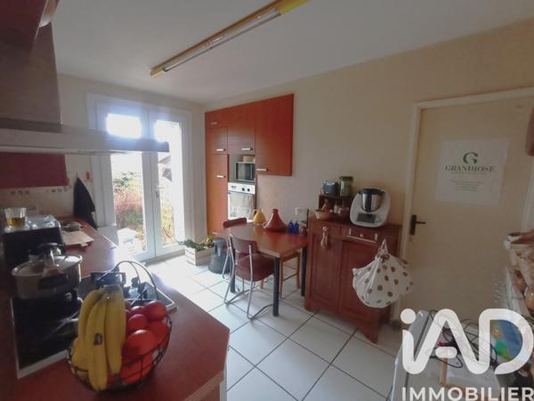 Maison à vendre 5 pièces 92 m² Le Palais-sur-Vienne