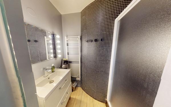 Appartement à vendre    4 pièces • 82,34 m2 Lyon 7