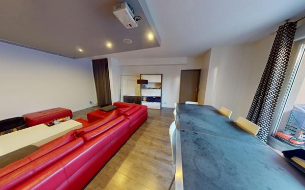 Appartement à vendre    4 pièces • 82,34 m2 Lyon 7