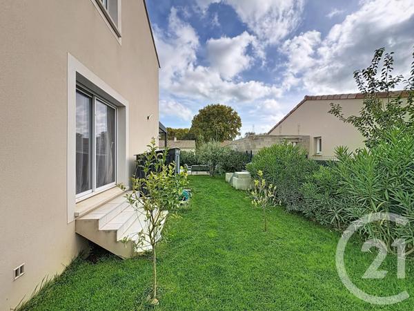 Maison à vendre  5 pièces - 95 m2 RAPHELE LES ARLES - 13