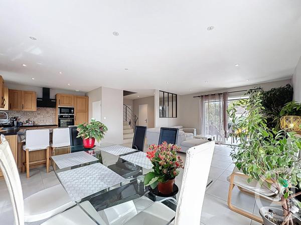 Maison à vendre  5 pièces - 95 m2 RAPHELE LES ARLES - 13