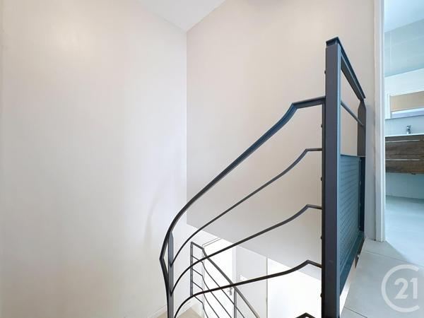 Maison à vendre  5 pièces - 95 m2 RAPHELE LES ARLES - 13