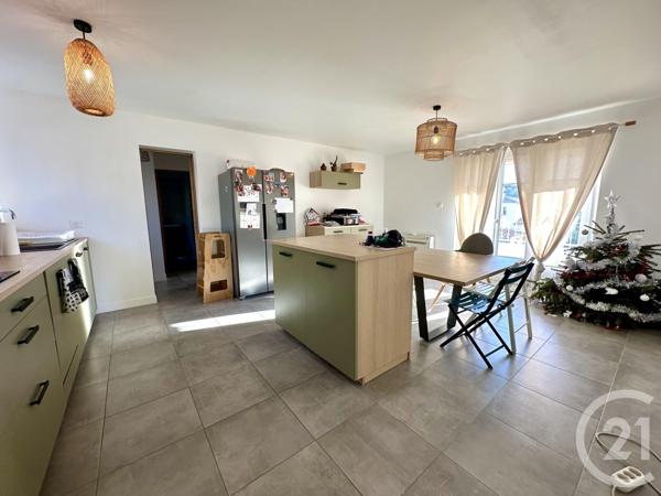 Maison à vendre  3 pièces - 91,43 m2 SIX FOURS LES PLAGES - 83