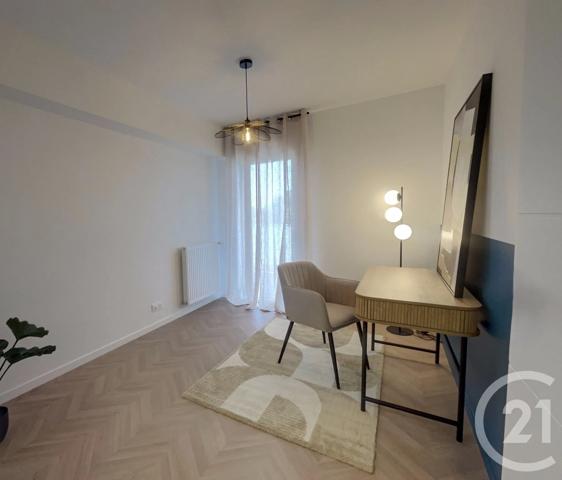 Appartement T4 à vendre  4 pièces - 89,35 m 2   THEIX NOYALO  - 56