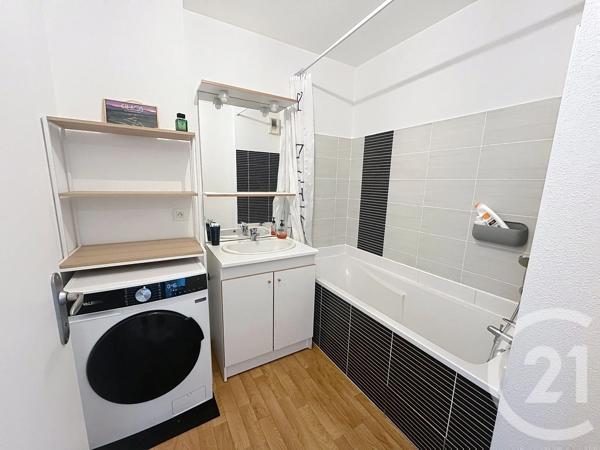 Appartement T3 à vendre  3 pièces - 58,91 m 2   VANNES  - 56