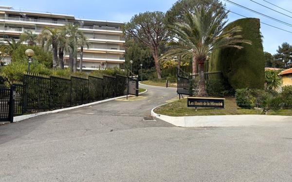 Appartement à vendre    2 pièces • 42,58 m2 Vallauris