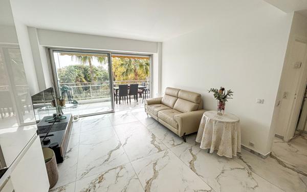 Appartement à vendre    2 pièces • 42,58 m2 Vallauris