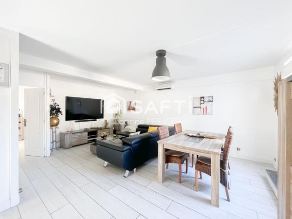 Un duplex lumineux qui se vit comme une maison, avec jardin .