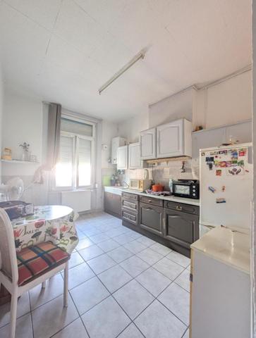 Appartement
         2 pièces
        - 63 m² 63 000 € *