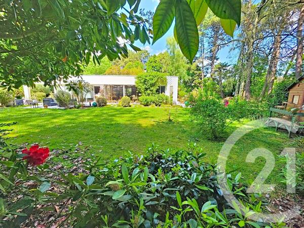 Maison à vendre  6 pièces - 215 m 2   PLOEMEUR  - 56