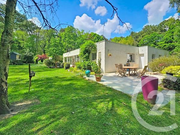 Maison à vendre  6 pièces - 215 m 2   PLOEMEUR  - 56