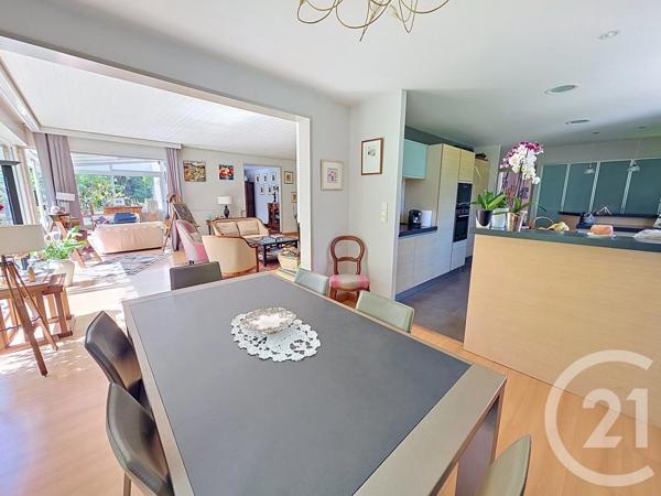 Maison à vendre  6 pièces - 215 m 2   PLOEMEUR  - 56