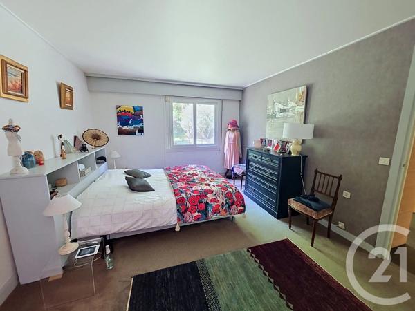 Maison à vendre  6 pièces - 215 m 2   PLOEMEUR  - 56
