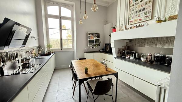 A VENDRE APPARTEMENT - ANCENIS SAINT GEREON - 5 pièces 166 m²