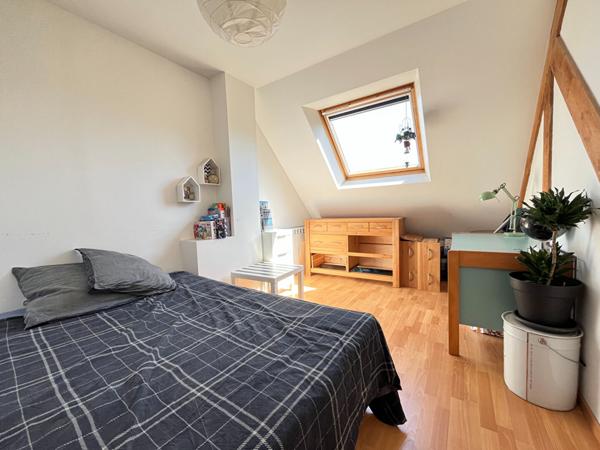 Hypercentre ! Maison Bruz 6 pièces environ 115 m2 (132 au sol) - Jardin plein SUD au calme -