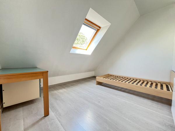 Hypercentre ! Maison Bruz 6 pièces environ 115 m2 (132 au sol) - Jardin plein SUD au calme -