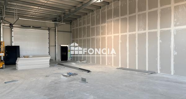 Location Local commercial 1 pièce 588 m² - Le Petit-quevilly 76140