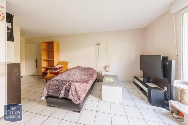 Appartement à vendre 2 pièces 48.07m² Thiers (63300)