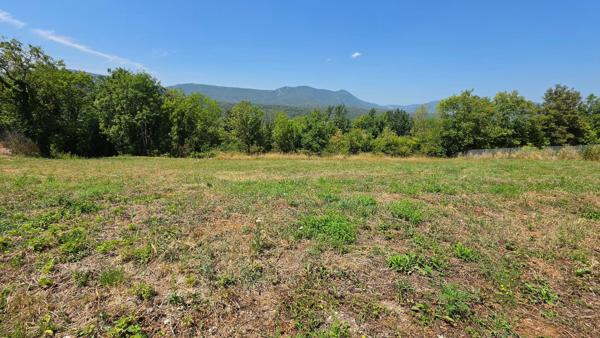 Terrain constructible de 2000m2