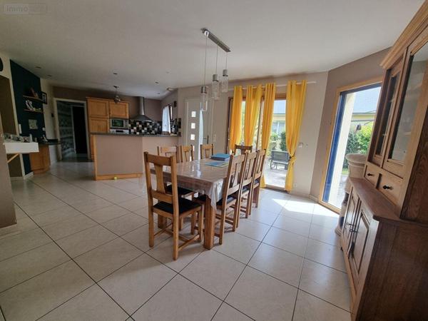 Maison à vendre à Saint-James dans la Manche (50240), ref : MA578