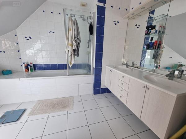 Maison à vendre à Saint-James dans la Manche (50240), ref : MA578