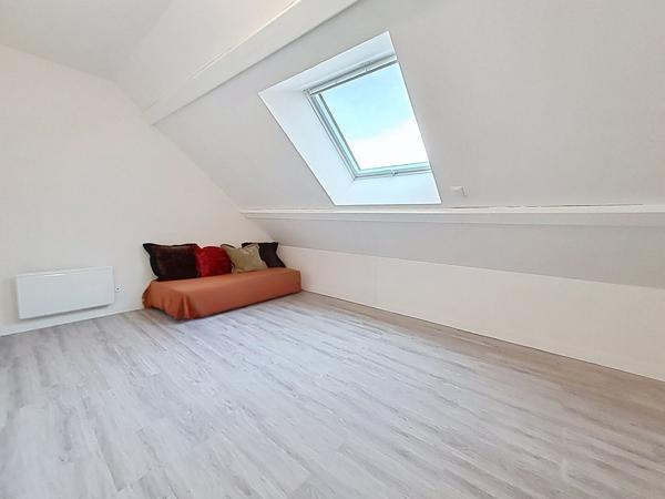 Maison familiale 3 chambres entièrement rénovée de 100 m² avec jardin et grande suite parentale au RDC
