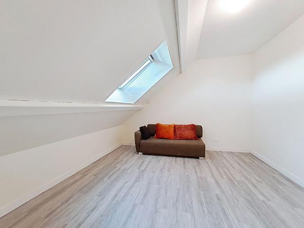 Maison familiale 3 chambres entièrement rénovée de 100 m² avec jardin et grande suite parentale au RDC