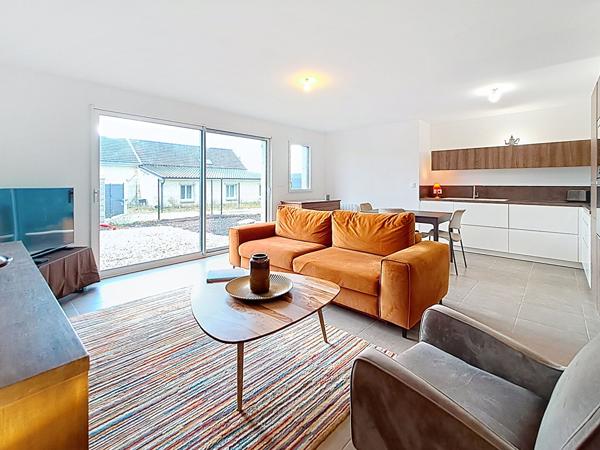 Maison familiale 3 chambres entièrement rénovée de 100 m² avec jardin et grande suite parentale au RDC
