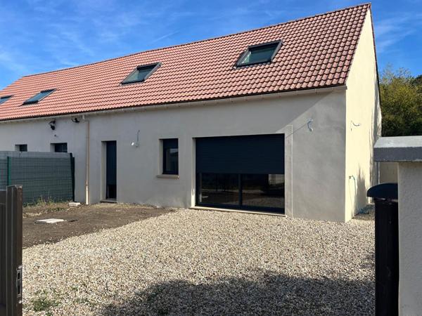 Maison familiale 3 chambres entièrement rénovée de 100 m² avec jardin et grande suite parentale au RDC