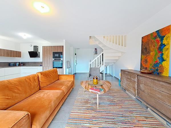 Maison familiale 3 chambres entièrement rénovée de 100 m² avec jardin et grande suite parentale au RDC