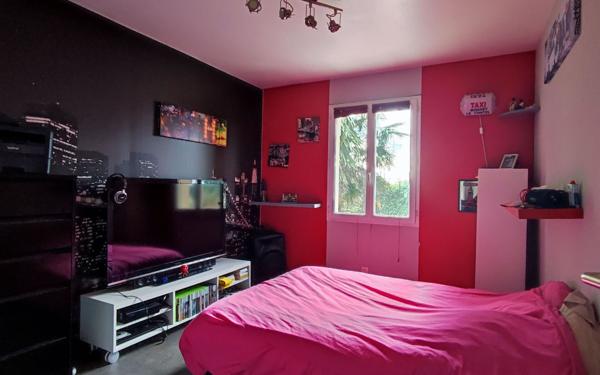 Maison à vendre    6 pièces •  Écaquelon