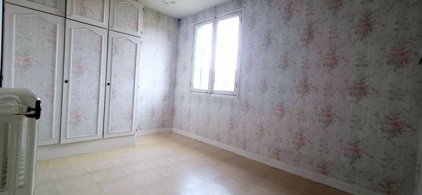 A vendre : Appartement 3 pieces a Etampes avec une cave